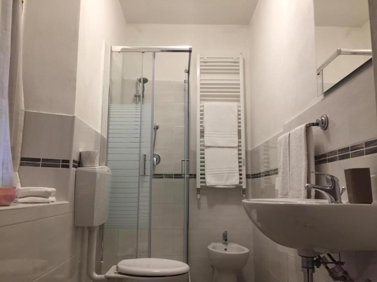 Ferienwohnung Affitti Only Sleep Bagno Privato Parma Exterior foto